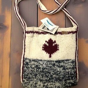 NWT Ark Imports Fair Trade Hand Made Nepali Crafted Wool Shoulder Crossbody Bag